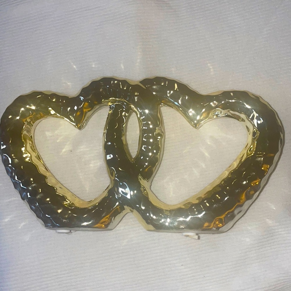 Gold heart decor